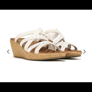 Sketchers Beverlee - Tiger Posse Sandal -white